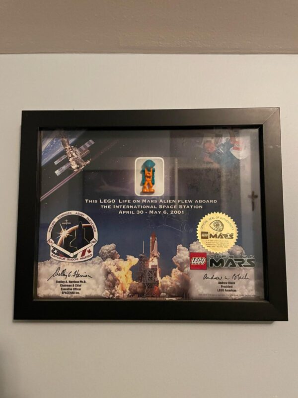 Lego Life On Mars: 2001 International Space Station Alien Fl